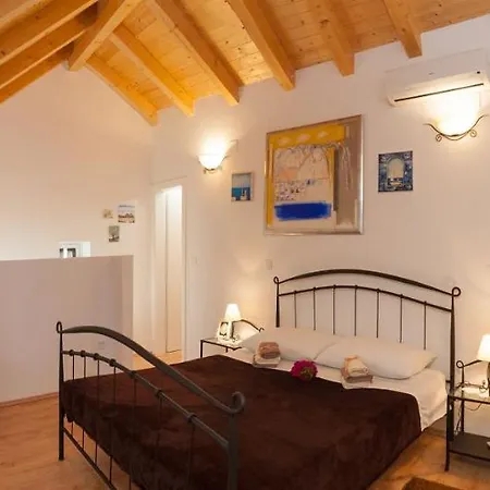 Romantic Donje Selo na Šolti